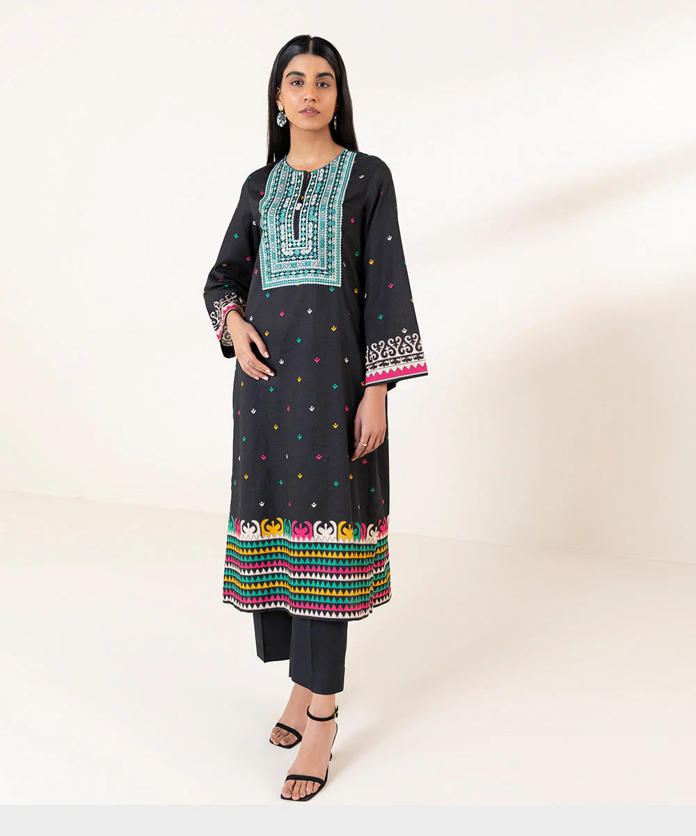 Side profile of Sapphire’s embroidered dobby shirt – a sophisticated addition to Punjabi suits in Canada for women.