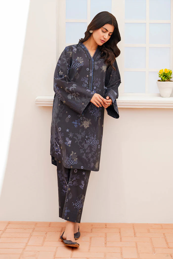 Pakistani suits for women – this Baroque lawn 2PC set blends comfort with elegance.