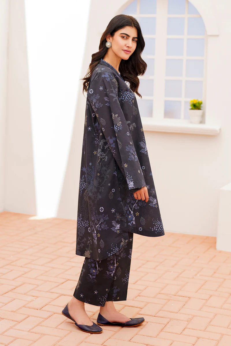 Side profile of the Baroque 2PC lawn suit, a must-have Pakistani suit for women in Canada.