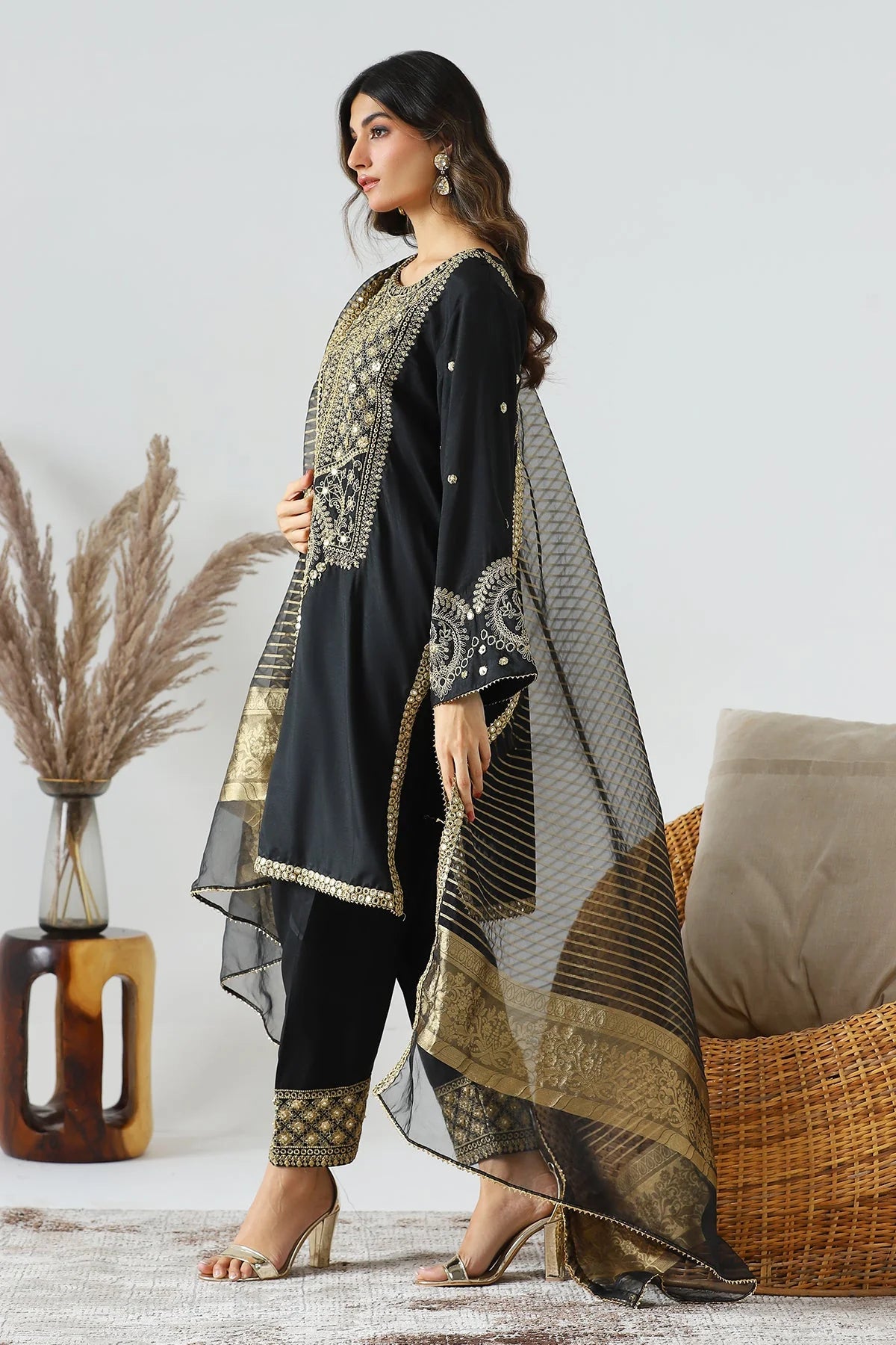 Side profile of Charizma's 3PC embroidered suit, showcasing fine adda work – ideal for those seeking Pakistani suits Canada.