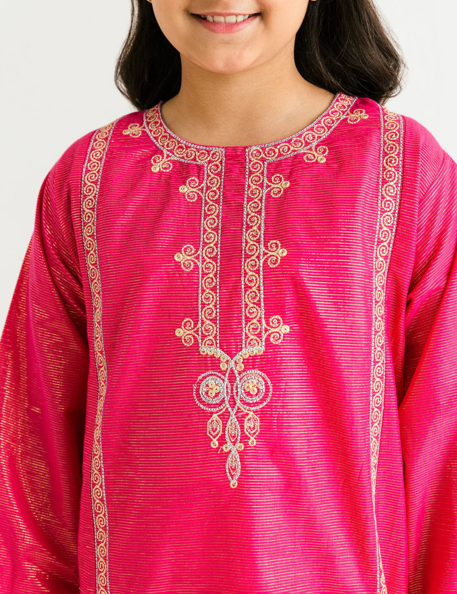 Beechtree embroidered 2 PC suit – Close-up of the detailed tilla embroidery on massuri fabric, a perfect addition to Pakistani suits in Canada.