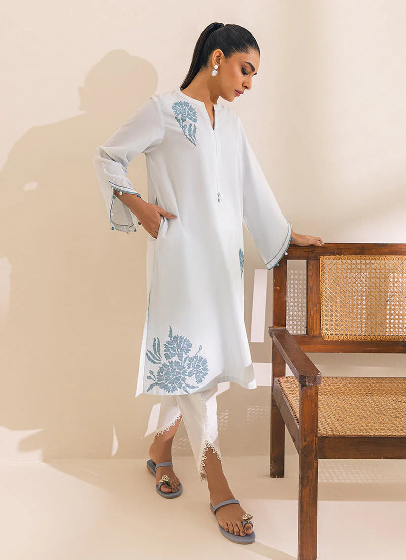 ICE BLUE KURTA - IMG-66 - Tarz-e-Mashriq