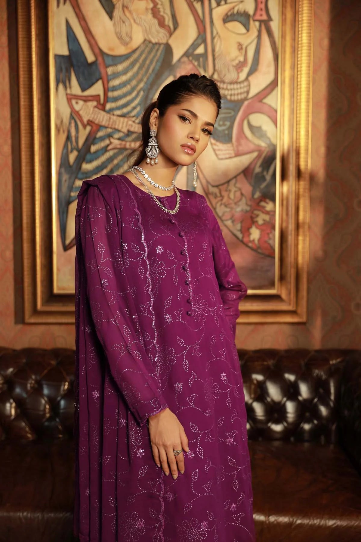 women wearing Pakistani suits Canada – this Kayseria 3-piece georgette chiffon suit is designed for elegance and comfort.