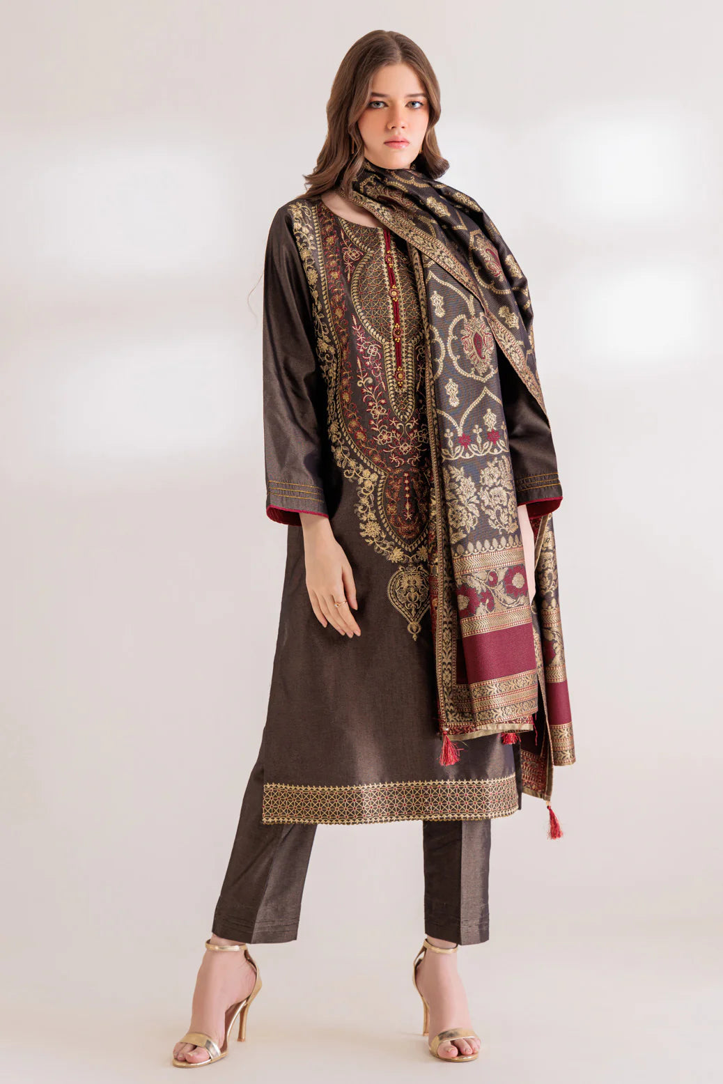 Elegant black embroidered Maisuri suit from Bonanza Satrangi – a top pick for Punjabi suits in Canada.