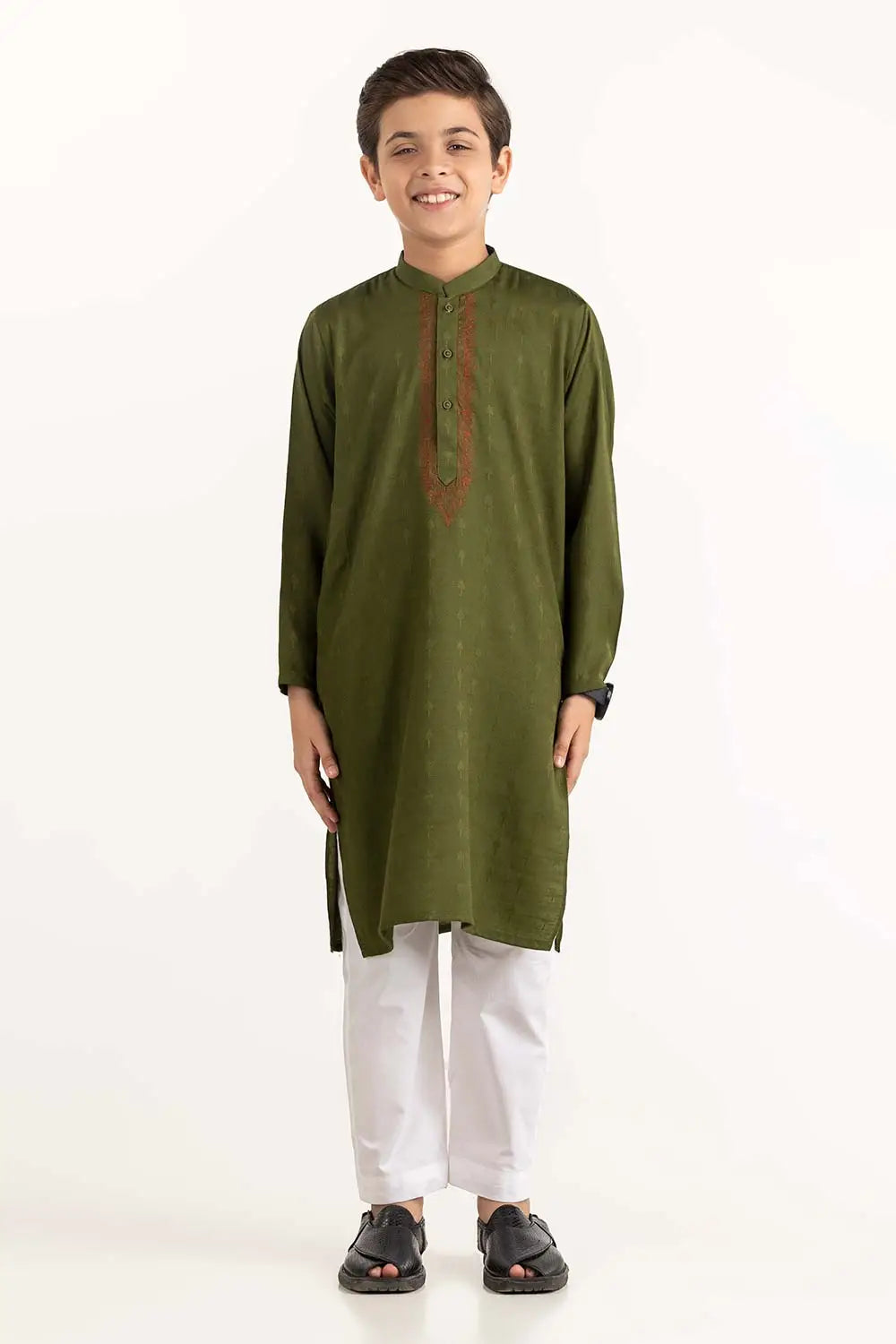 front profile of the GulAhmed embroidered kurta, showcasing intricate detailing – a premium Pakistani suit online in Canada.