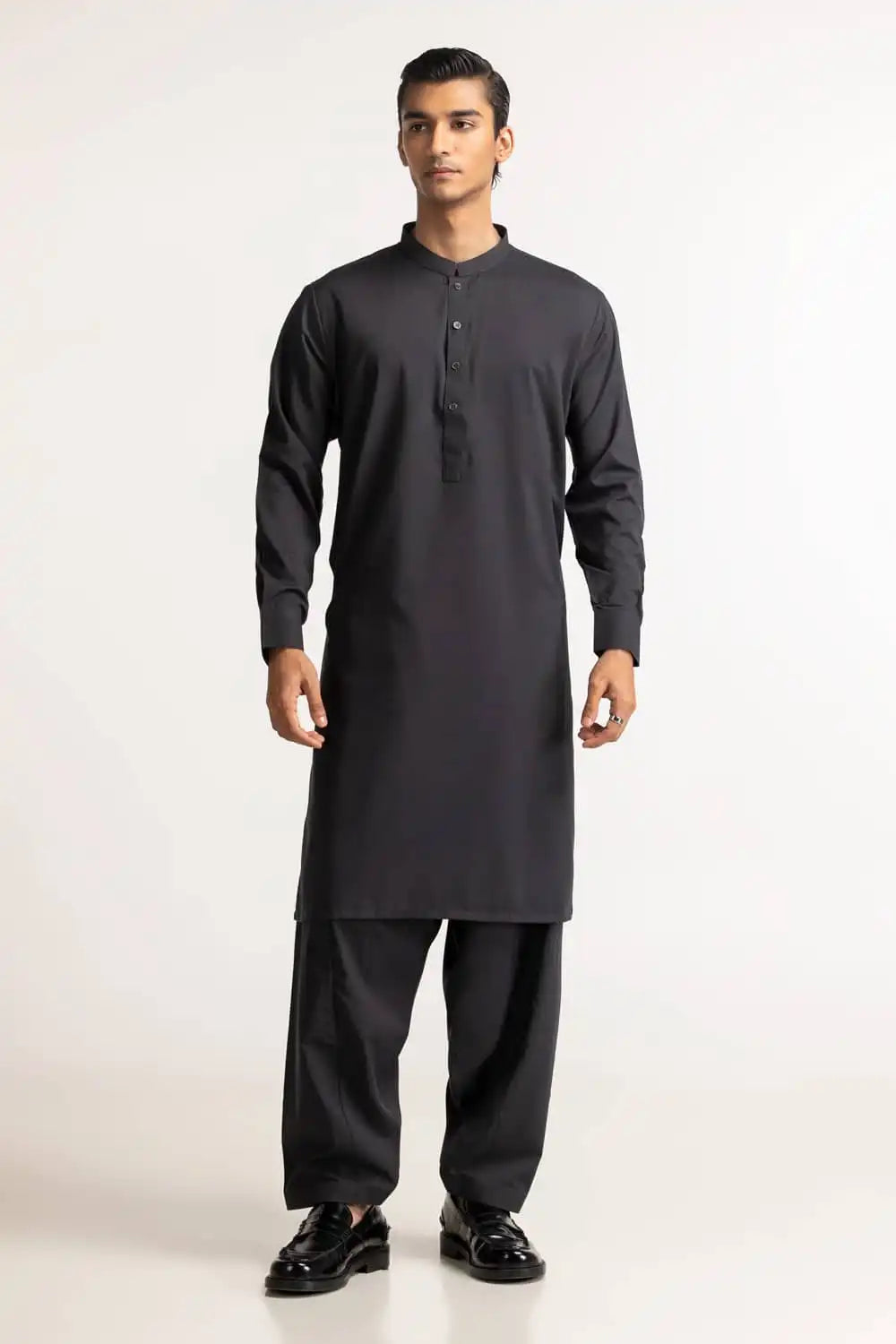 GulAhmed charcoal blended suit – a stylish choice for Pakistani suits online in Canada, tailored for elegance and comfort.