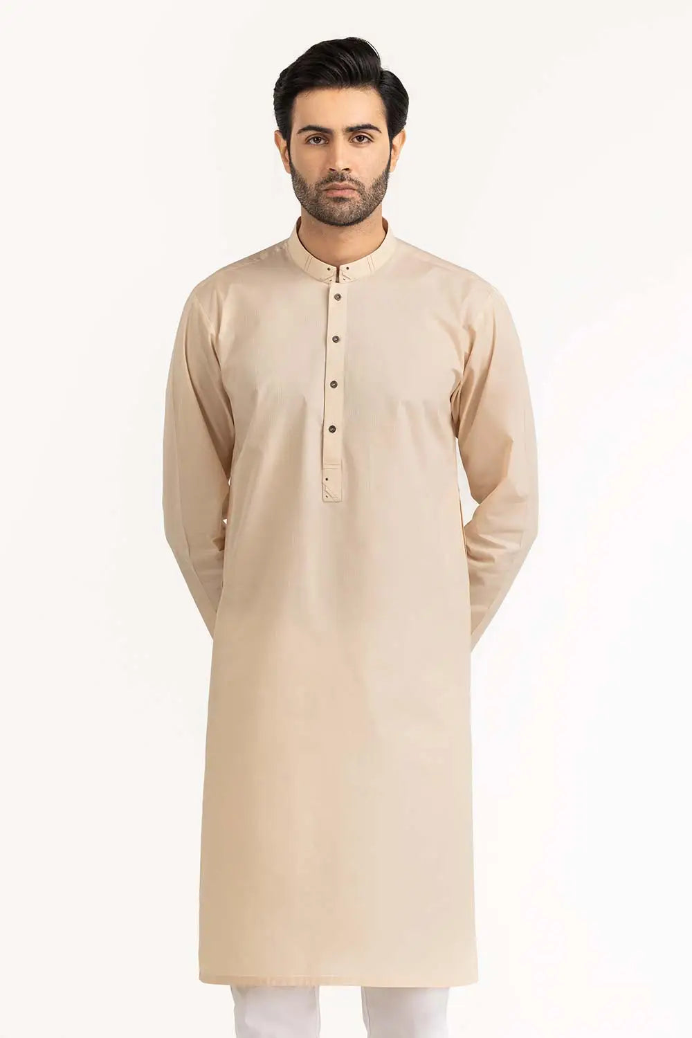 Detailed view from front of GulAhmed’s vanilla cotton kurta fabric – breathable cotton for unmatched comfort and durability.