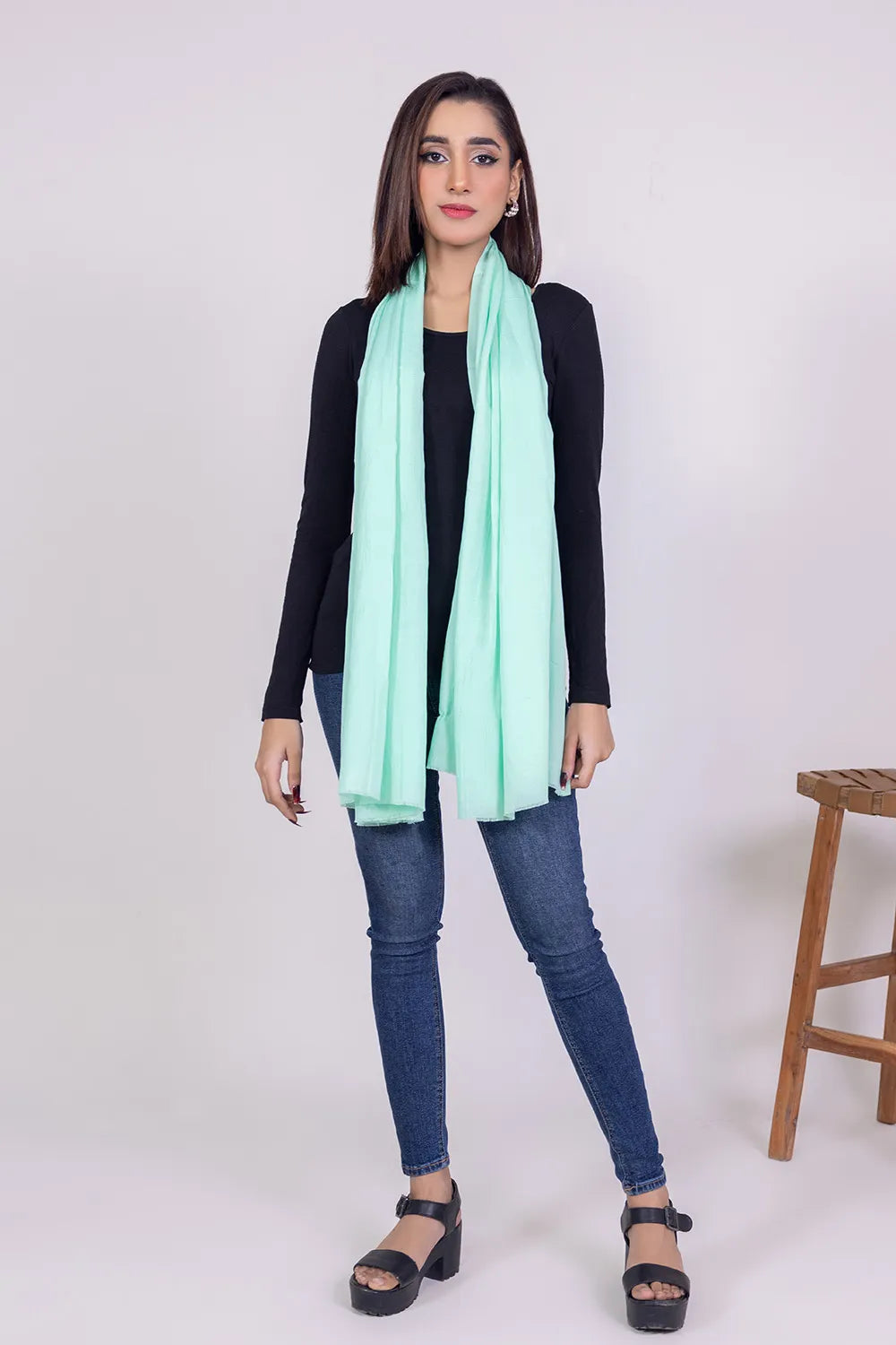 Brand GulAhmed - Solid Green Scarf - GUL-161 - Tarz-e-Mashriq
