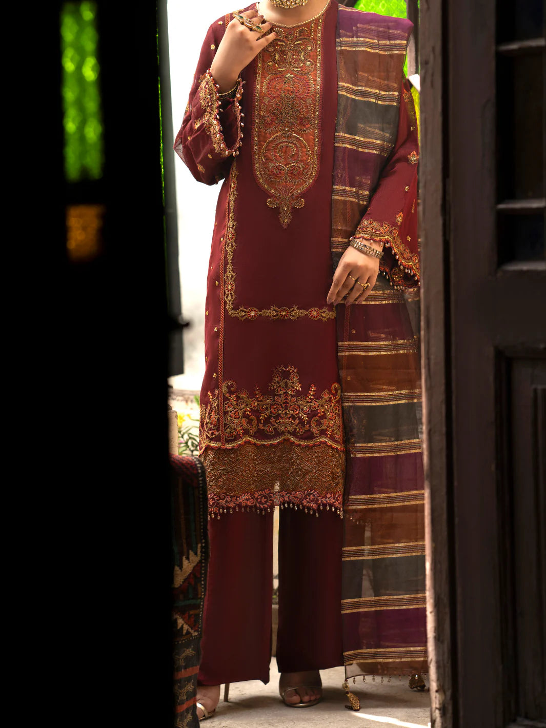 Maroon Khaddi Net 3 Piece Formal- ALM-73 - Tarz-e-Mashriq