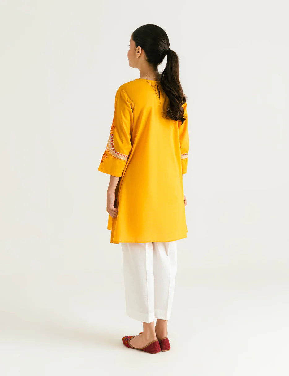 Back view of Beechtree’s embroidered lawn kurta for kids, ideal for casual wear and festive occasions.