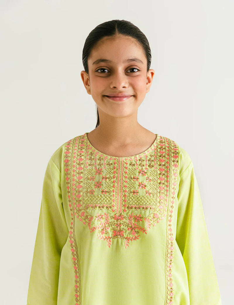  Beechtree embroidered tunic in yarn-dyed fabric – a stylish pick for Punjabi suits for kids. Ideal for casual and festive wear.