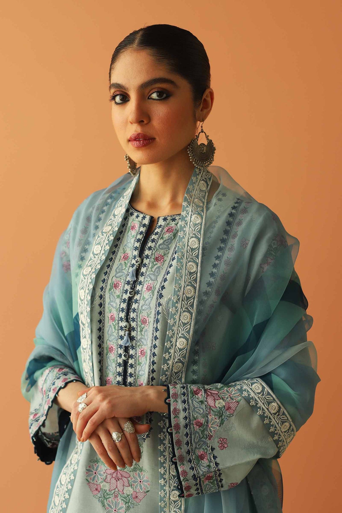 Pakistani top designers in Canada, Spanish grey embroidered jacquard suit by Brand Zara Shahjahan
