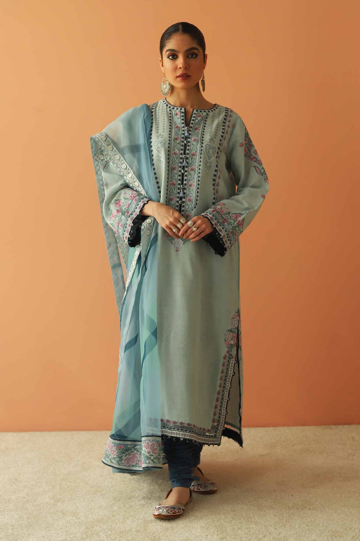 Pakistani top designers in Canada, Spanish grey embroidered jacquard suit by Brand Zara Shahjahan