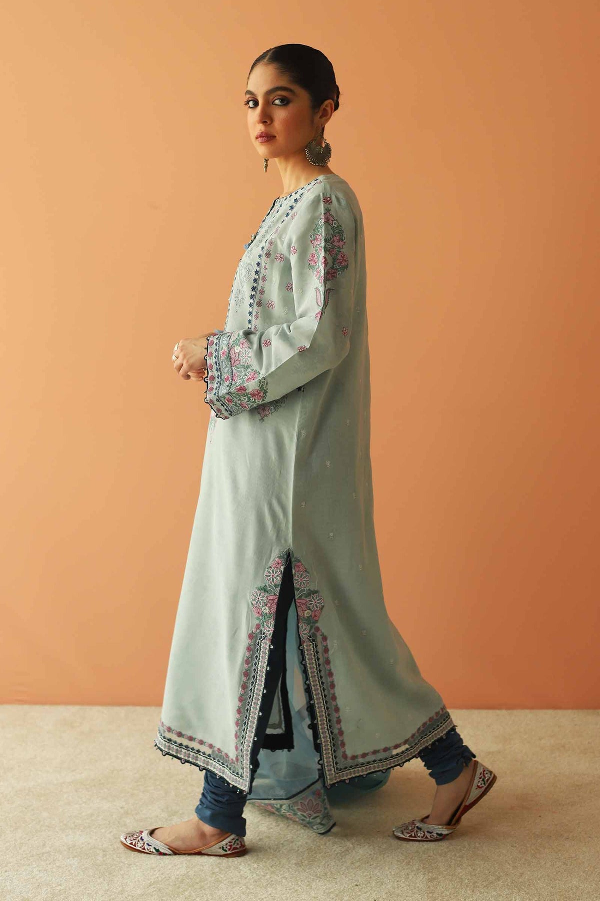 Traditional Pakistani clothes in Canada, Spanish grey embroidered jacquard suit by Brand Zara Shahjahan