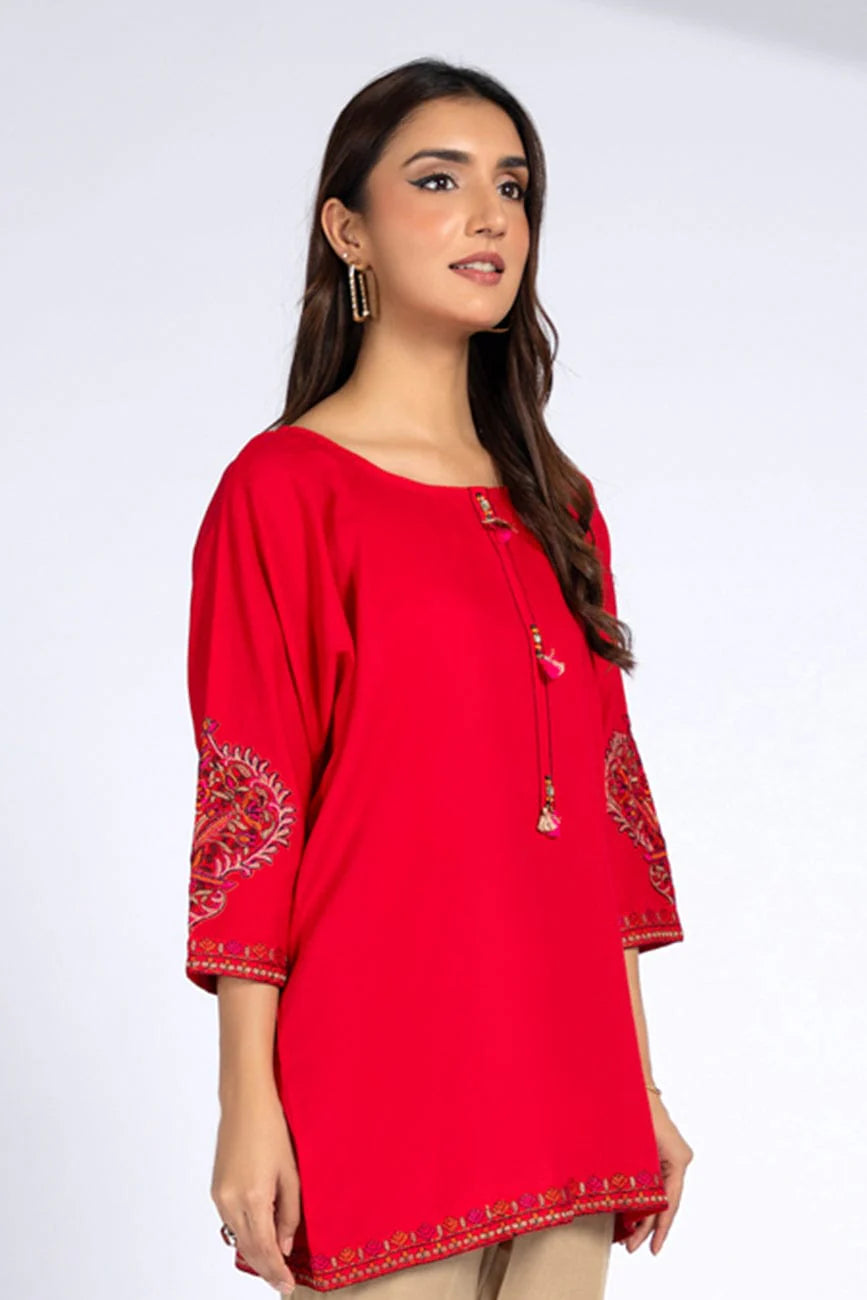 Stylish red lawn karandi shirt from Chinyere – a must-have for those seeking Punjabi suits in Canada.