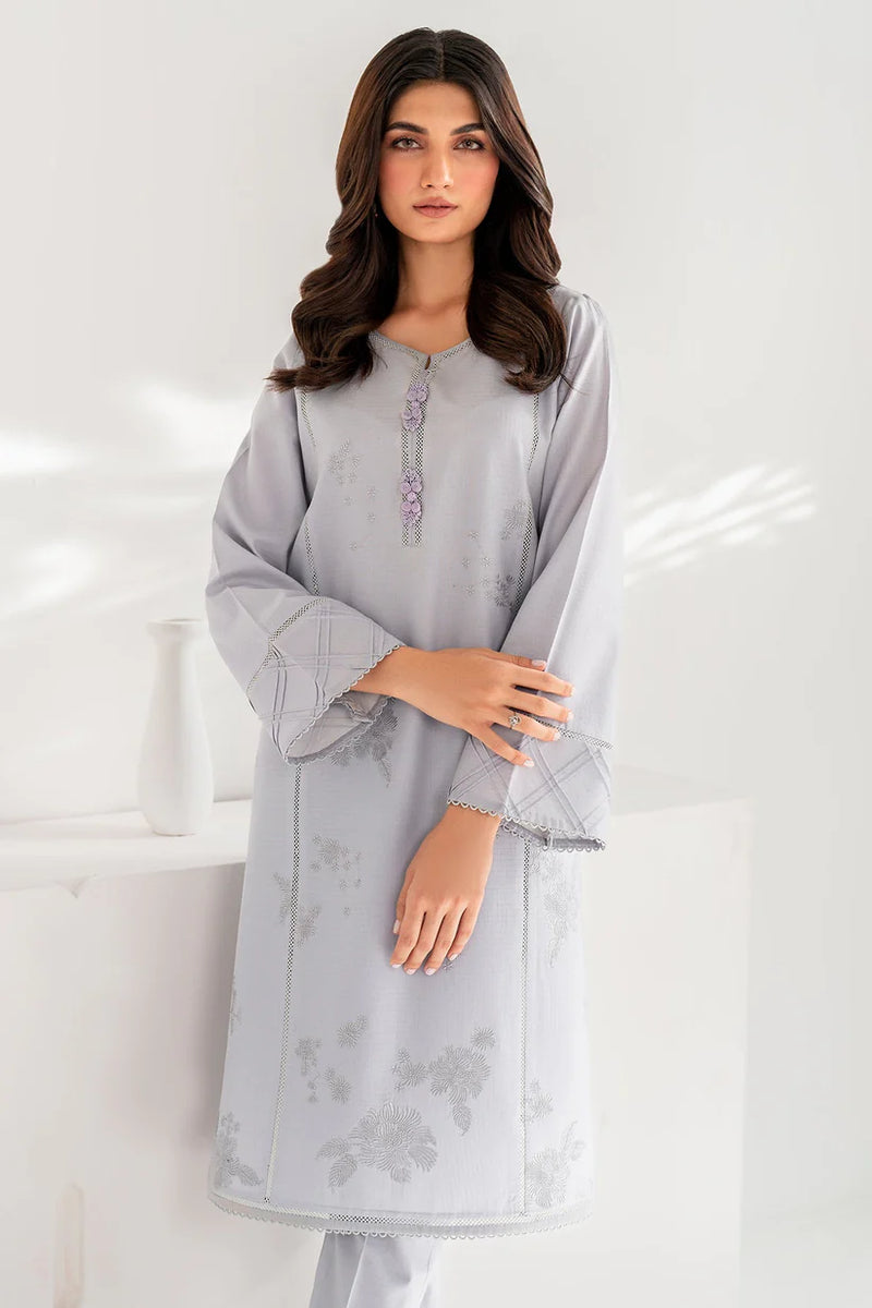 Punjabi suits in Canada – Jazmin’s embroidered 2PC synthetic organza suit with intricate patterns and classic elegance.