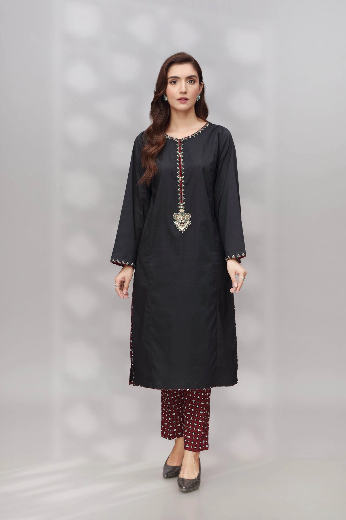 Chinyere elegant black dobbi 2PC suit – a perfect choice for Pakistani suits online in Canada, featuring a stylish shirt and cigarette pant.