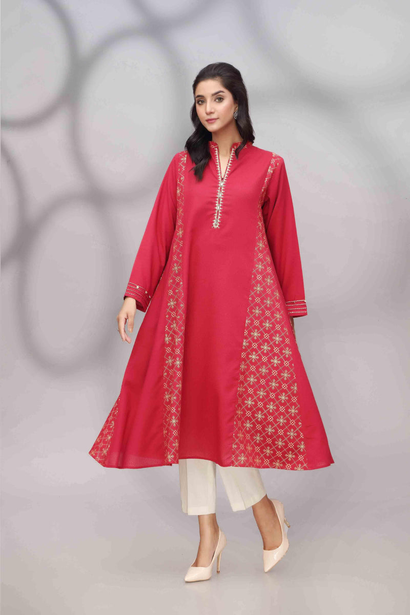 Chinyere’s maroon lawn karandi shirt, a perfect addition to Punjabi suits in Canada, featuring high-quality fabric and a modern fit.