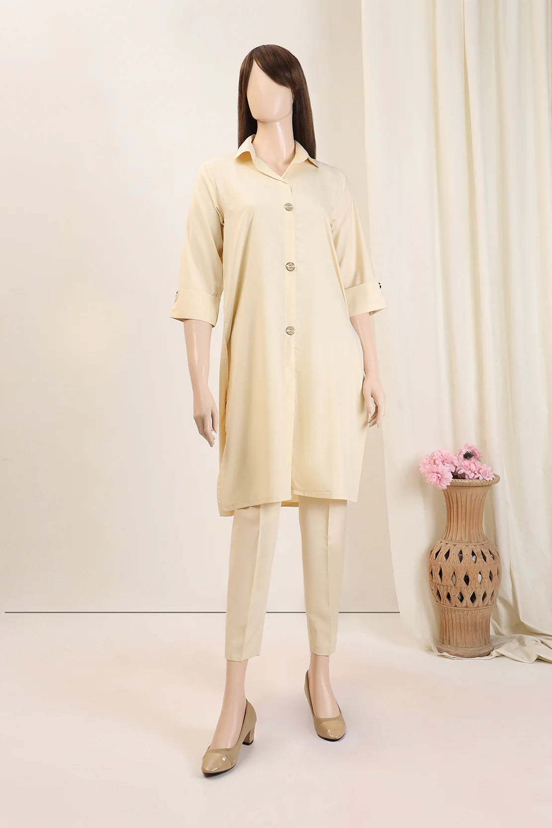 Elegant Saya beige blended suit – a refined choice for traditional Pakistani clothes, featuring a solid kurta and trousers.