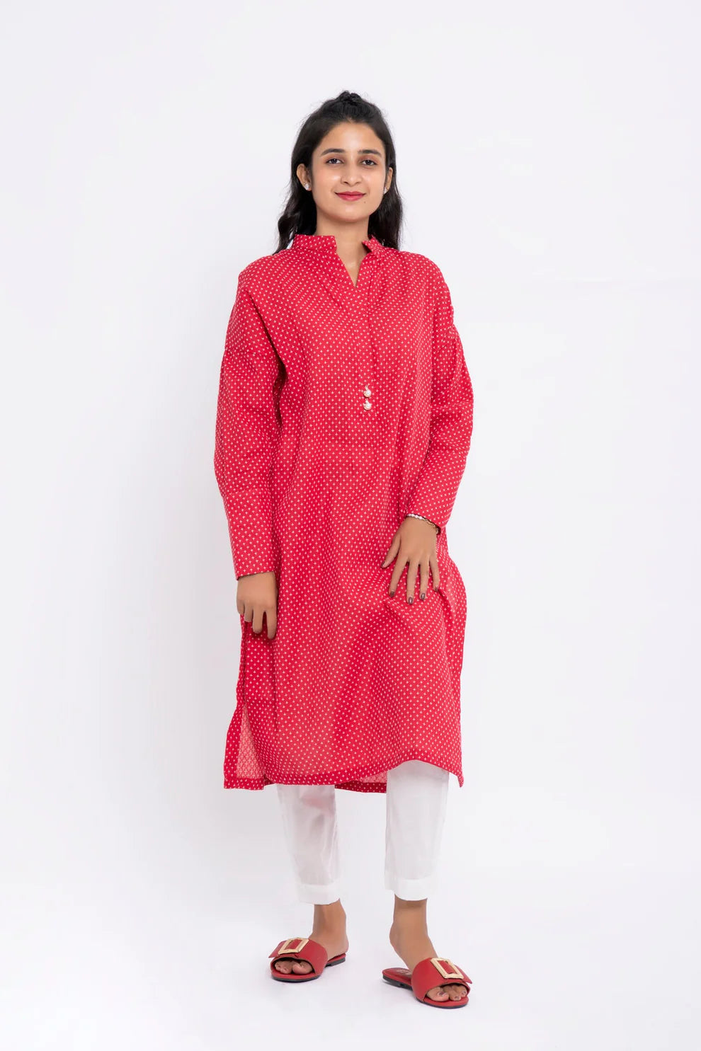  BTW red loose-fit cotton kurta for women – a stylish choice for Pakistani suits online in Canada, designed for casual elegance.