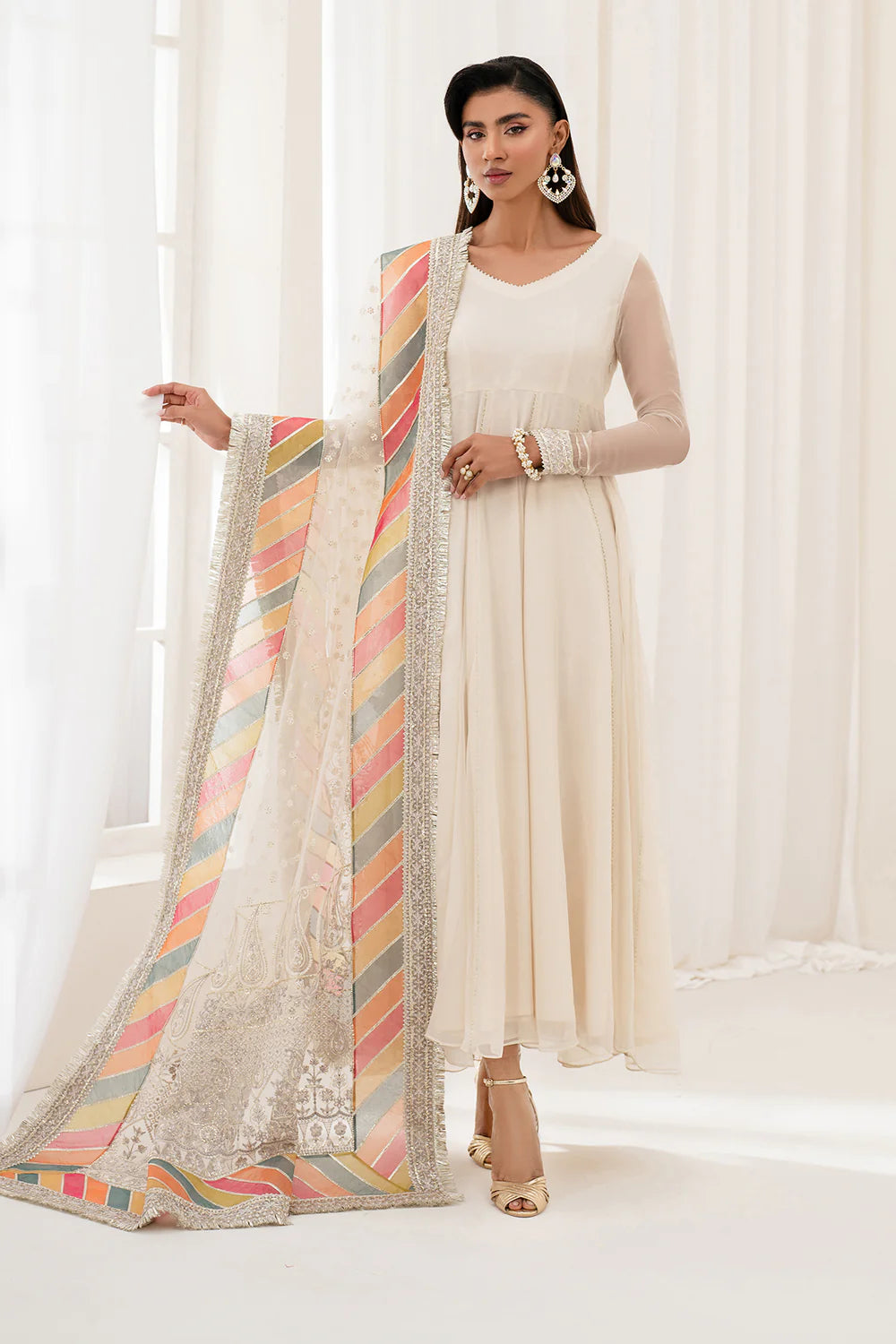 Woman standing front view full length – Baroque BAR-380 ivory embroidered chiffon 3-piece Punjabi suit – Pakistani suits Canada