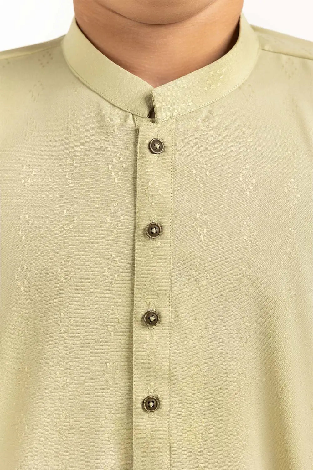 Premium blended fabric of GulAhmed’s boys’ kurta, offering a soft feel – top-quality Pakistani suits online in Canada.