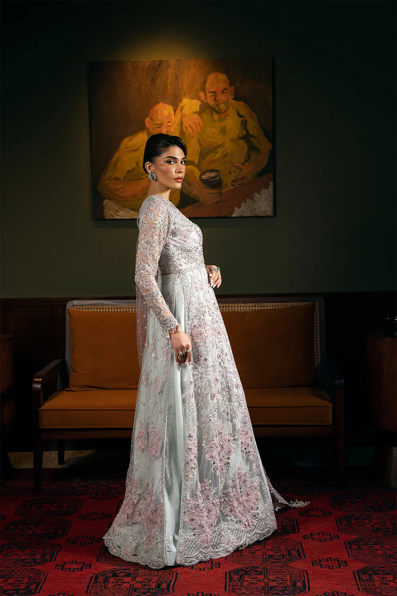 Side profile of Pakistani suits Canada bridal dress – intricate embroidery from Saira Rizwan