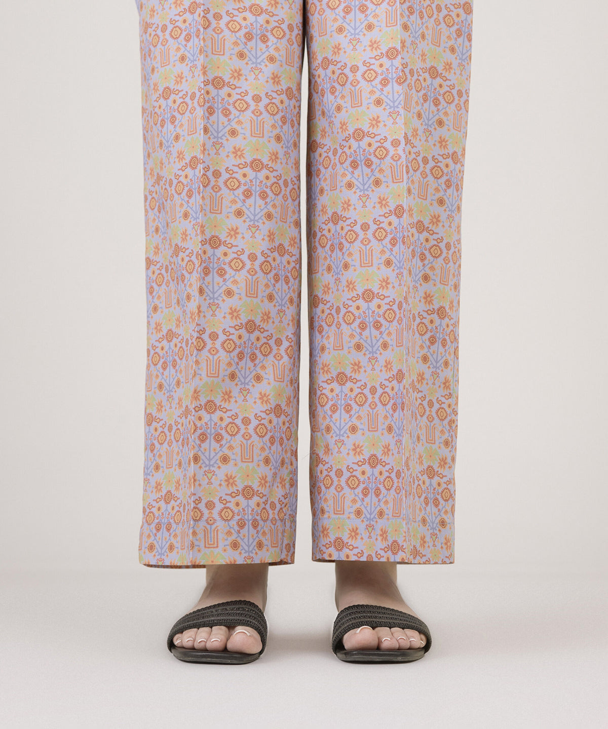 Woman front view close-up Sapphire lavender cambric culottes Mughal folk floral print wide leg – Indian suits Canada
