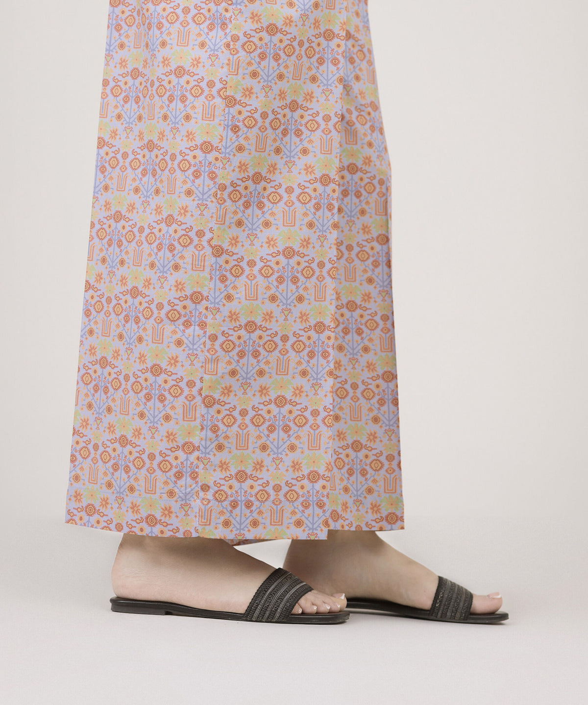 Woman side view close-up Sapphire lavender printed cambric culottes side slit open Eid festive – Punjabi suits Canada