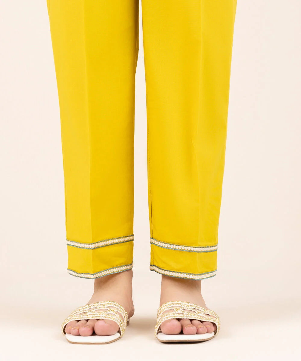 Woman front close-up Sapphire mustard cambric Punjabi suits wide-leg pants Pakistani Suits Canada 
