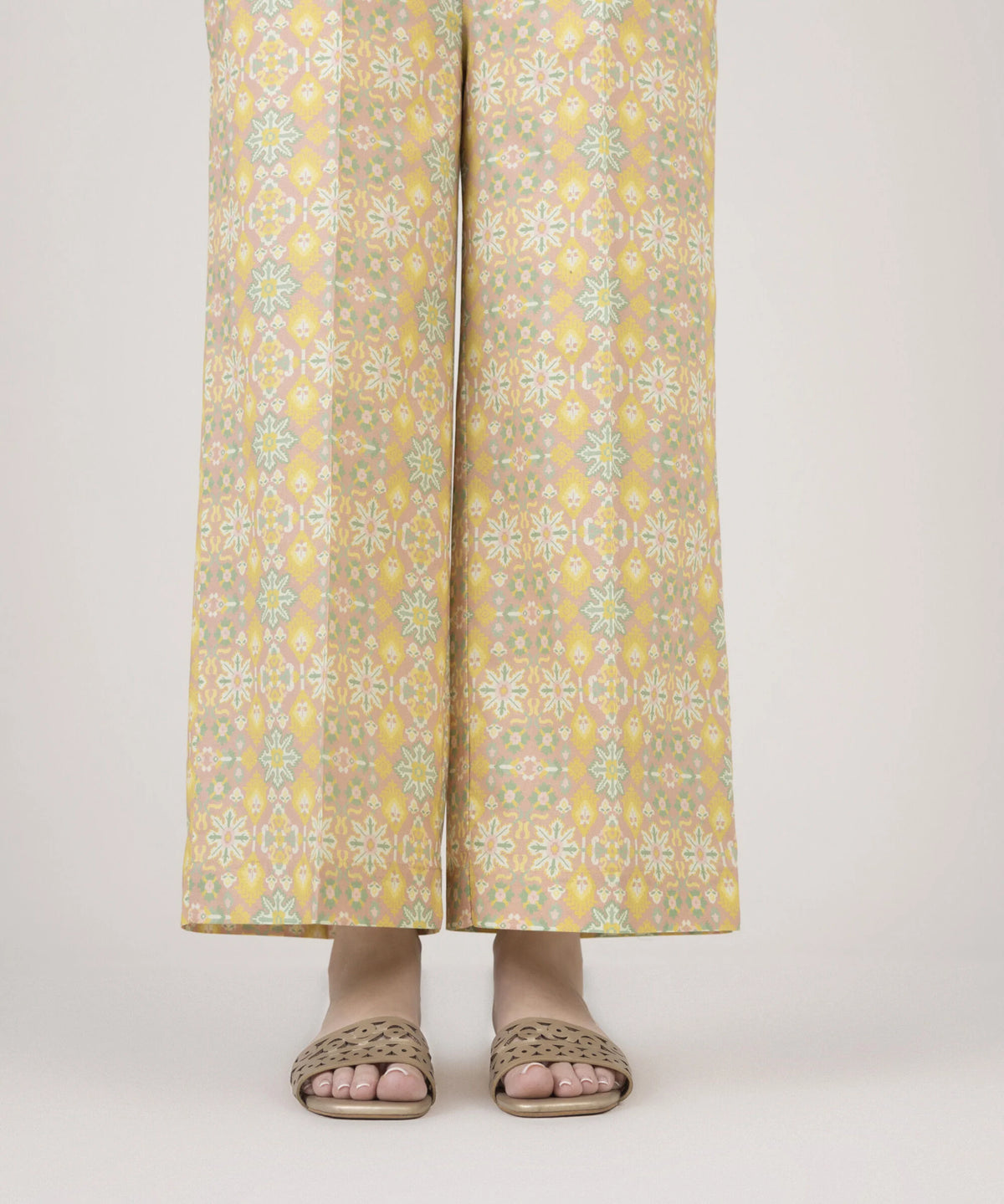 Woman front view mid-length Sapphire yellow geometric print cambric culottes Eid festive – Pakistani suits Canada